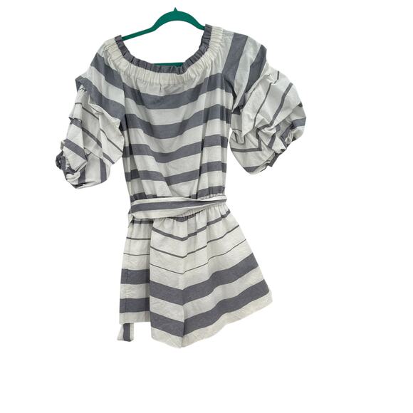 Alexis North Romper Striped Off the Shoulder Puff Sleeve White Gray Size Small - Picture 7 of 11